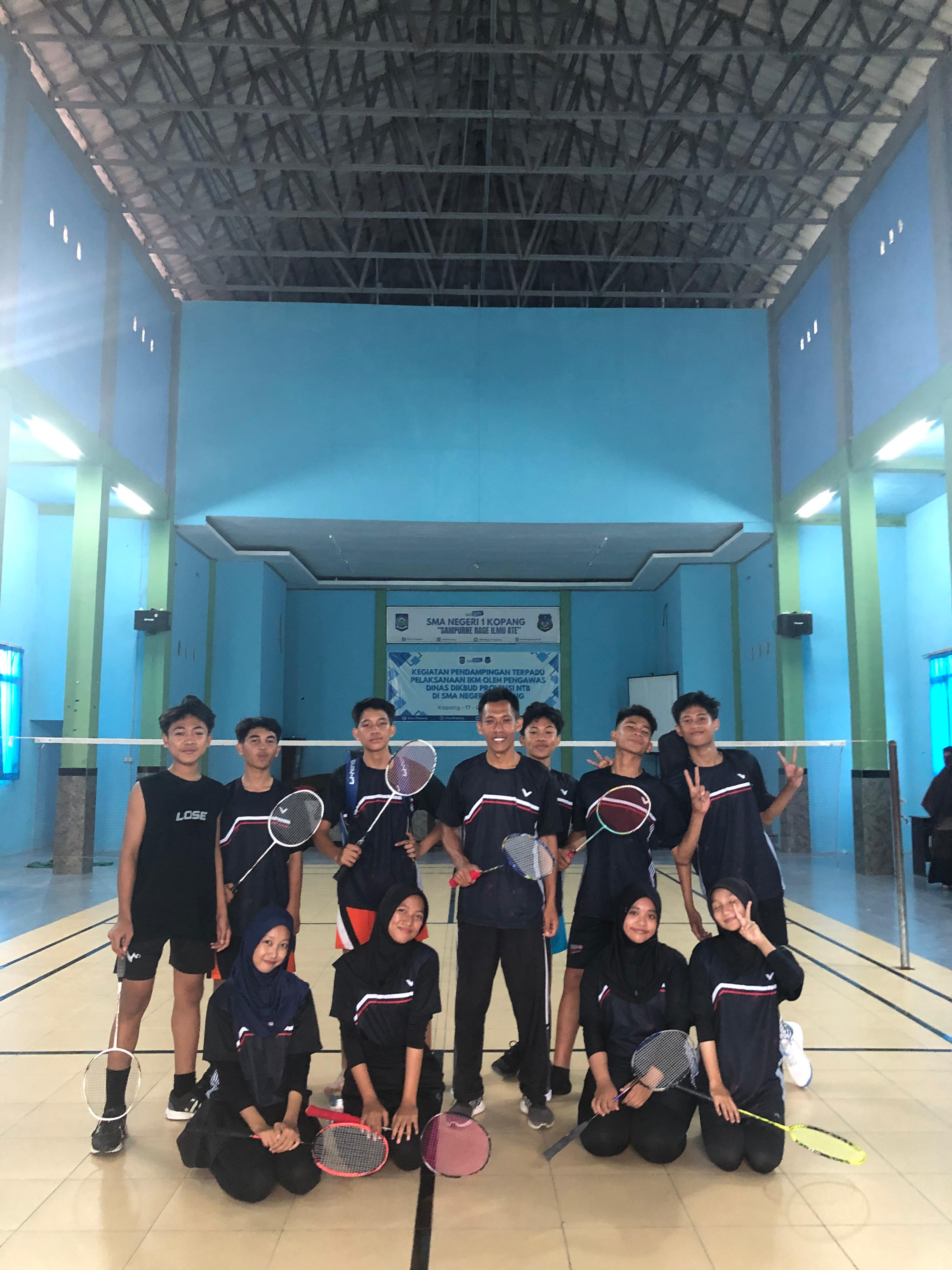 BADMINTON